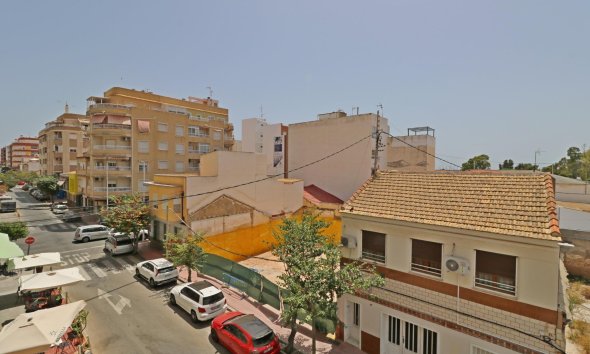 Revente - Apartment -
Torrevieja - Acequion