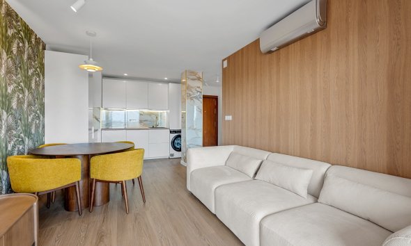 Revente - Attique -
Torrevieja - Costa Blanca
