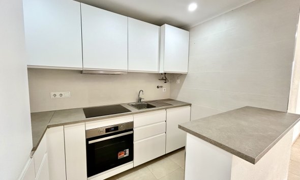 Revente - Apartment -
Villamartin - Costa Blanca