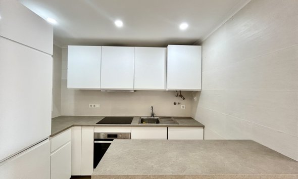 Revente - Apartment -
Villamartin - Costa Blanca