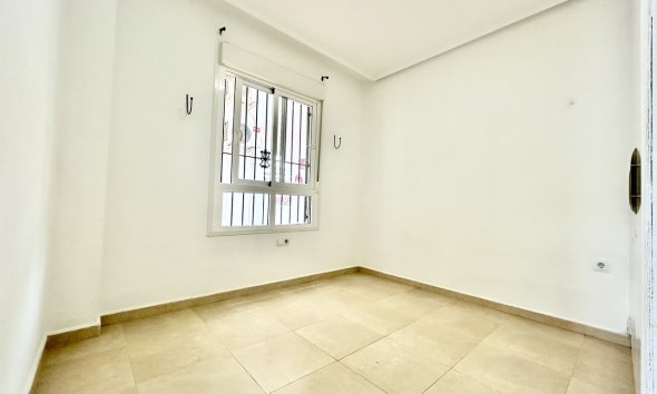 Revente - Apartment -
Villamartin - Costa Blanca