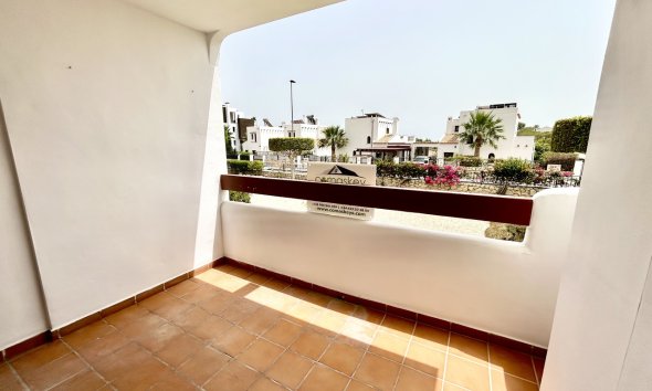 Revente - Apartment -
Villamartin - Costa Blanca