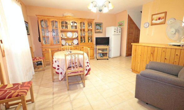 Revente - Town House -
Torrevieja - Playa De Los Naufragos
