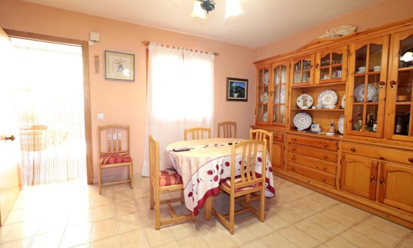 Revente - Town House -
Torrevieja - Playa De Los Naufragos