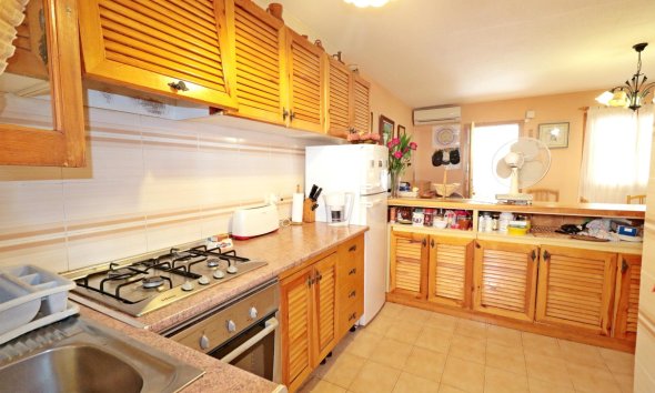 Revente - Town House -
Torrevieja - Playa De Los Naufragos