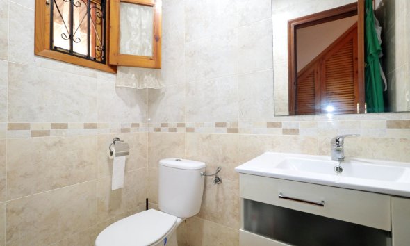 Revente - Town House -
Torrevieja - Playa De Los Naufragos