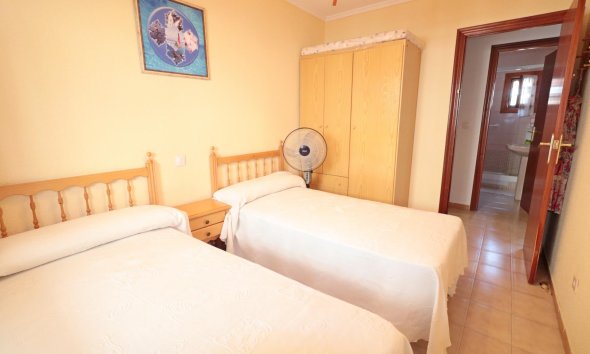 Revente - Town House -
Torrevieja - Playa De Los Naufragos