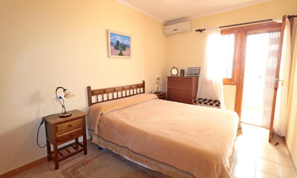 Revente - Town House -
Torrevieja - Playa De Los Naufragos