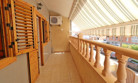 Revente - Town House -
Torrevieja - Playa De Los Naufragos