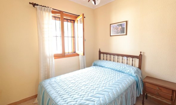 Revente - Town House -
Torrevieja - Playa De Los Naufragos