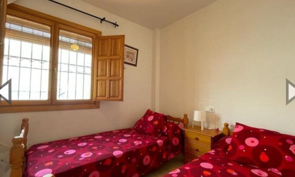 Revente - Town House -
Pilar de la Horadada - Pueblo Latino