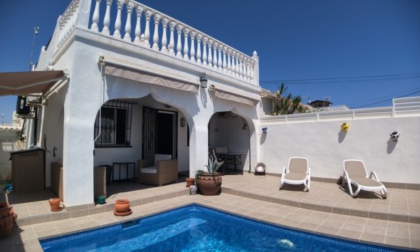 Revente - Semi Detached -
Villamartin - Costa Blanca