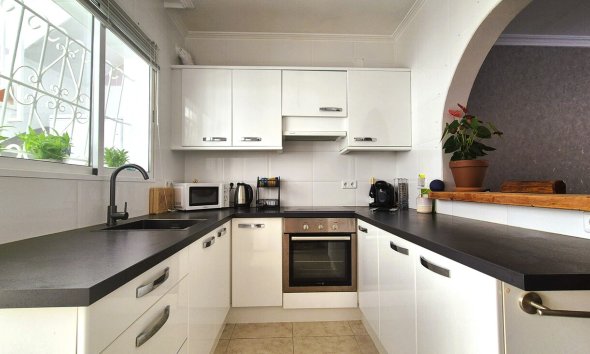 Revente - Semi Detached -
Villamartin - Costa Blanca