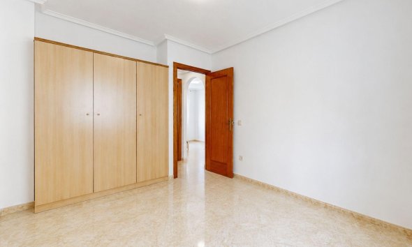 Reventa - Ático -
Torrevieja - Centro