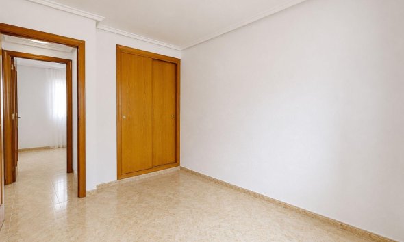 Reventa - Ático -
Torrevieja - Centro