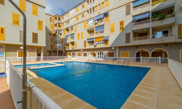 Revente - Apartment -
Torrevieja - Acequion