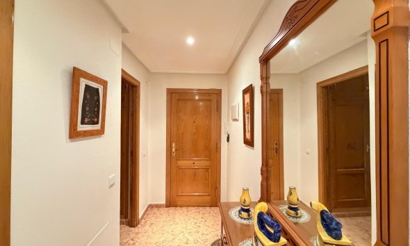 Revente - Apartment -
Torrevieja - Playa del Cura