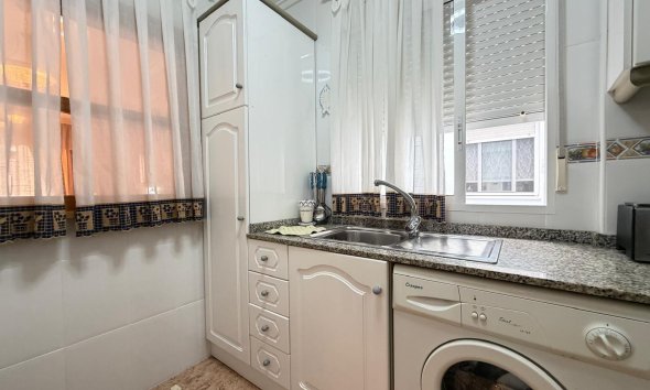 Revente - Apartment -
Torrevieja - Playa del Cura