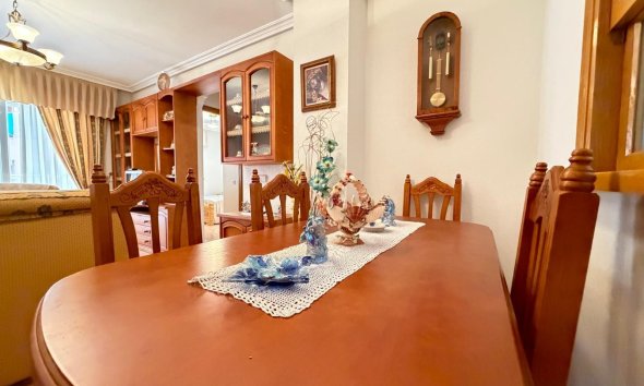 Revente - Apartment -
Torrevieja - Playa del Cura