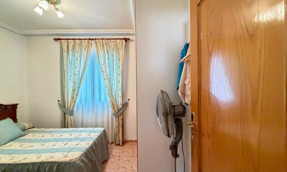 Revente - Apartment -
Torrevieja - Playa del Cura