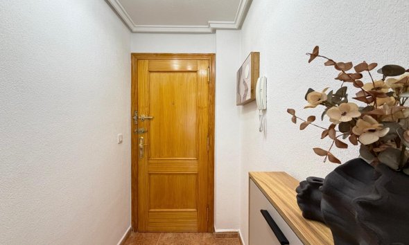 Revente - Apartment -
Torrevieja - Parque de las Naciones