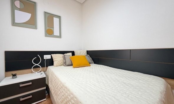 Revente - Apartment -
Torrevieja - Parque de las Naciones