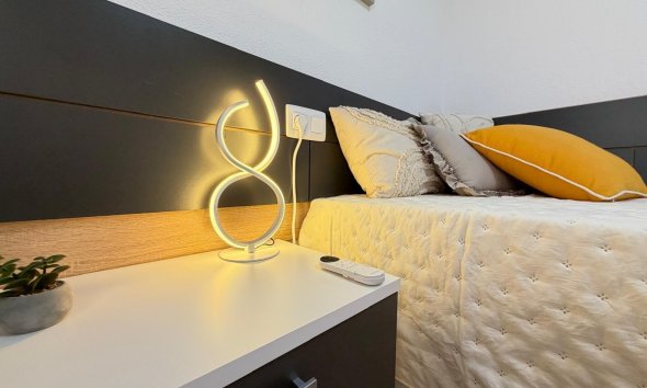 Revente - Apartment -
Torrevieja - Parque de las Naciones