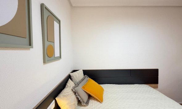 Revente - Apartment -
Torrevieja - Parque de las Naciones