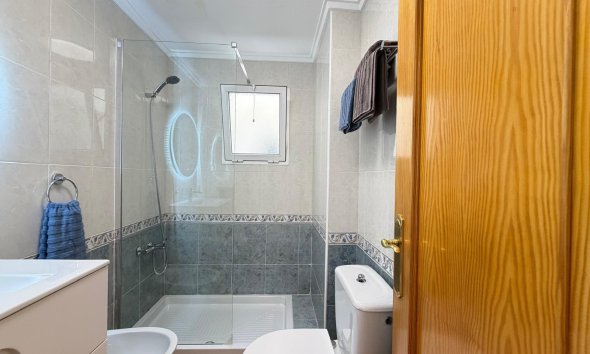 Revente - Apartment -
Torrevieja - Parque de las Naciones