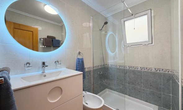 Revente - Apartment -
Torrevieja - Parque de las Naciones