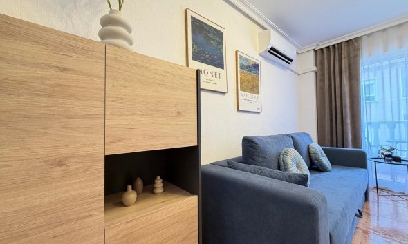 Revente - Apartment -
Torrevieja - Parque de las Naciones