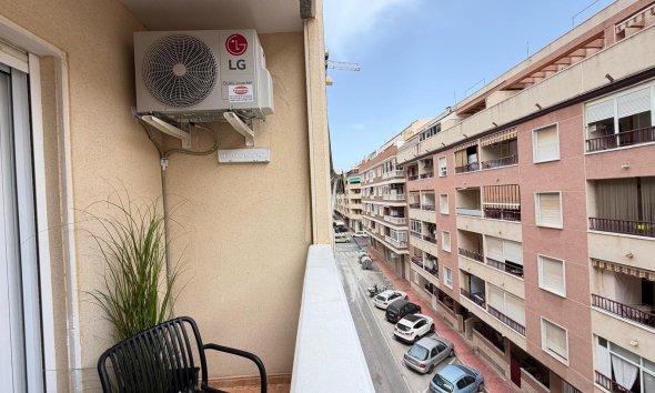 Revente - Apartment -
Torrevieja - Parque de las Naciones