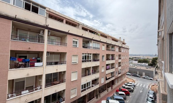 Revente - Apartment -
Torrevieja - Parque de las Naciones