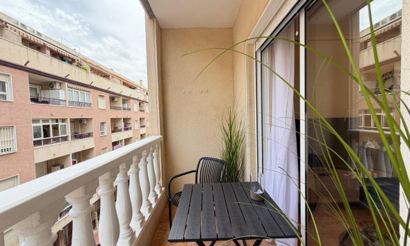 Revente - Apartment -
Torrevieja - Parque de las Naciones
