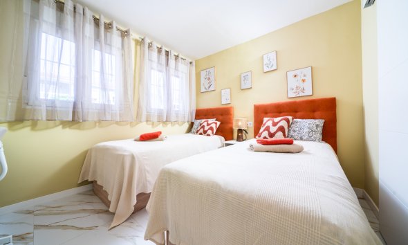 Revente - Apartment -
Torrevieja - La Veleta