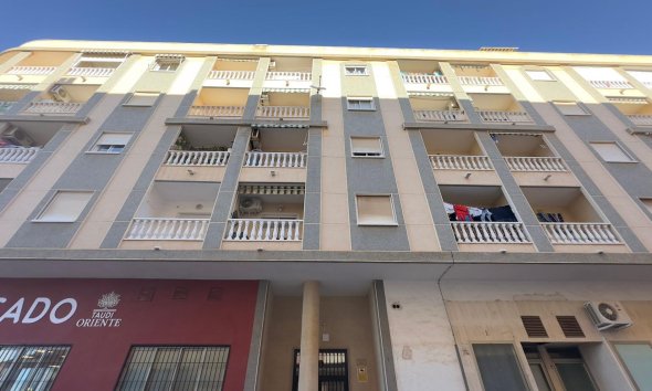 Reventa - Ático -
Torrevieja - Parque de las Naciones