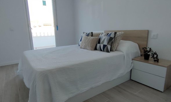 Resale - Town House -
Torrevieja - Sector 25