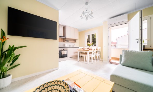 Revente - Apartment -
Torrevieja - La Veleta