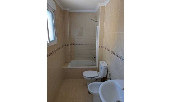 Reventa - Apartment -
Daya Nueva - Costa Blanca