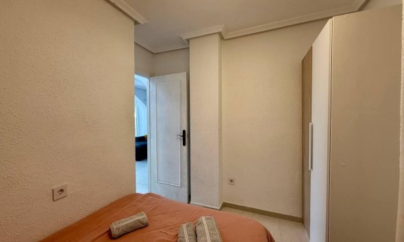 Revente - Apartment -
Torrevieja - Acequion