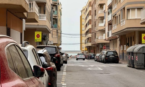 Revente - Apartment -
Torrevieja - Acequion