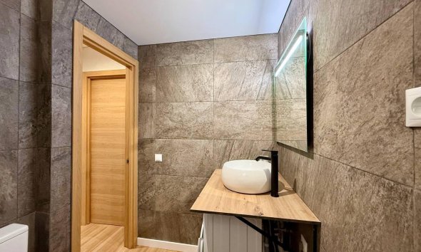 Revente - Apartment -
Torrevieja - Acequion