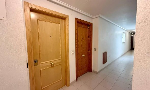 Revente - Apartment -
Torrevieja - Acequion