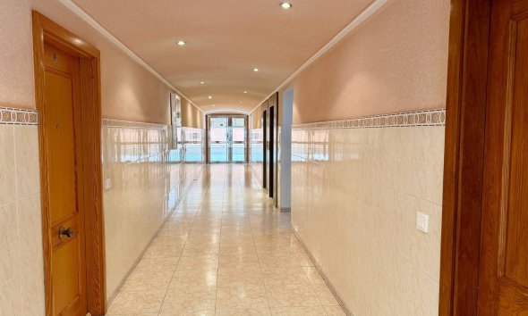 Revente - Apartment -
Torrevieja - Acequion