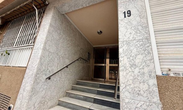 Revente - Apartment -
Torrevieja - Acequion