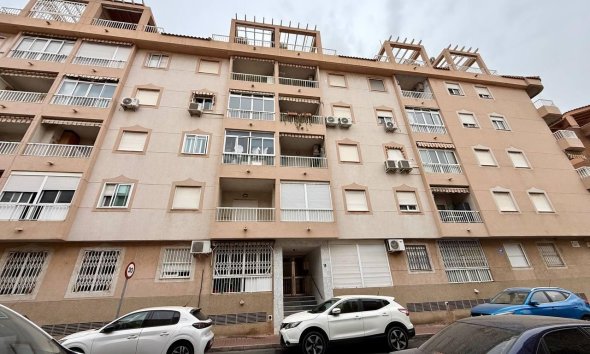 Revente - Apartment -
Torrevieja - Acequion