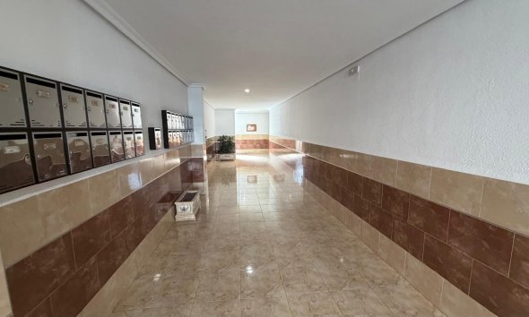 Revente - Apartment -
Torrevieja - Acequion