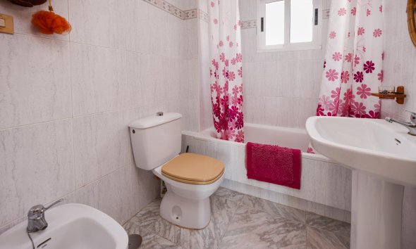 Reventa - Apartment -
Torrevieja - Costa Blanca