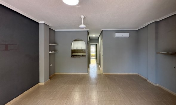 Revente - Bungalow -
Daya Nueva - Costa Blanca