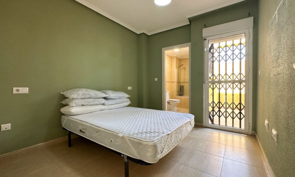 Revente - Bungalow -
Daya Nueva - Costa Blanca
